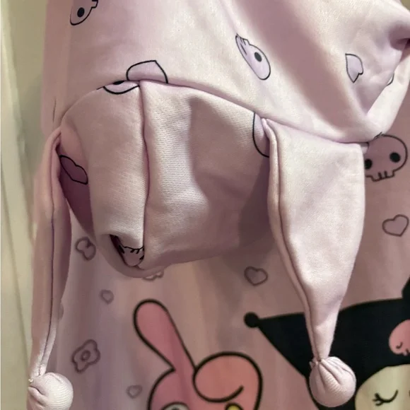 Sanrio Light Pink Hoodie - Picture 4 of 5